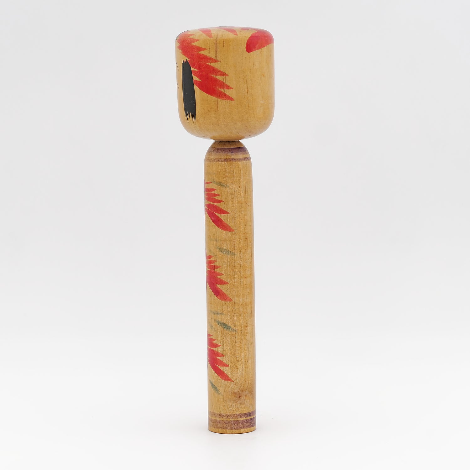 Lille Togatta Kokeshi af Kinu Asakura - Nr. 22